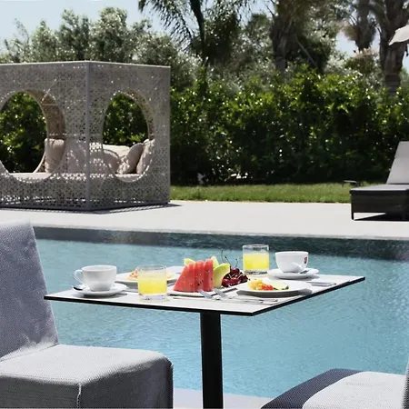 Lagouvardos Village Ξενοδοχείο