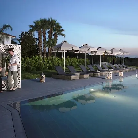 Lagouvardos Village 3*