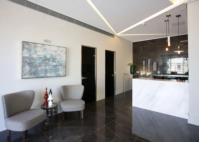 Lagouvardos Village Hotel