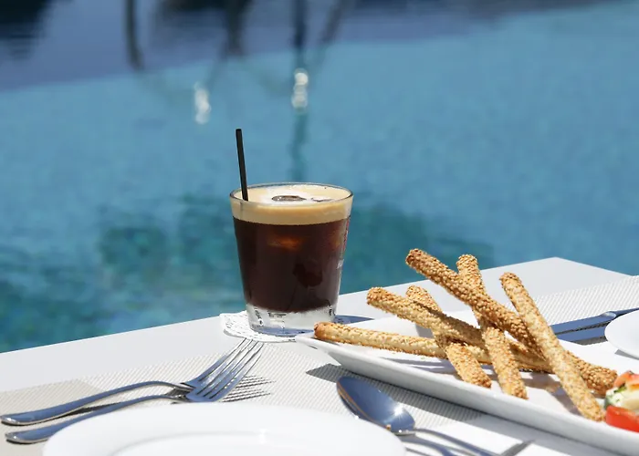 Lagouvardos Village Hotel