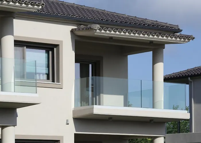 Lagouvardos Village Hotel 3*