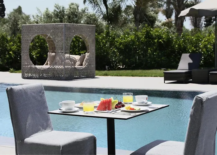 Lagouvardos Village Hotel