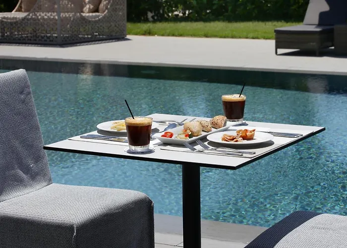 Lagouvardos Village 3*