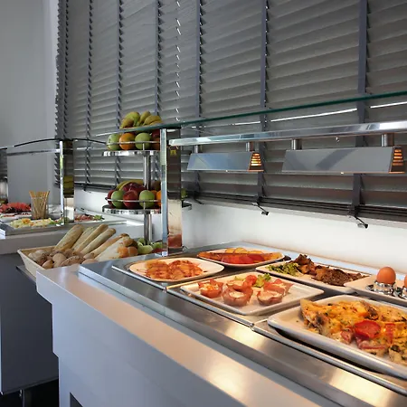 Lagouvardos Village Hotel