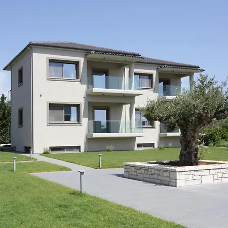 Lagouvardos Village 3* Marathopoli