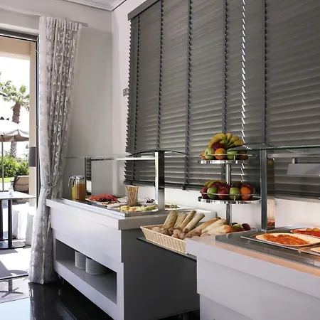 Lagouvardos Village Otel 3*
